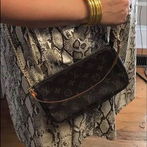 louis vuitton crossbody
